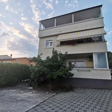 Nice Sunny Apartment 普拉 外观 照片