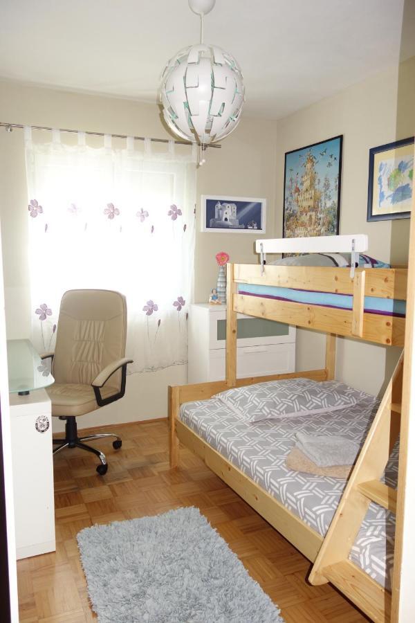 Nice Sunny Apartment 普拉 外观 照片